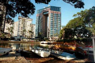 Waikiki Landmark, Honolulu, Hawaii condominium sales