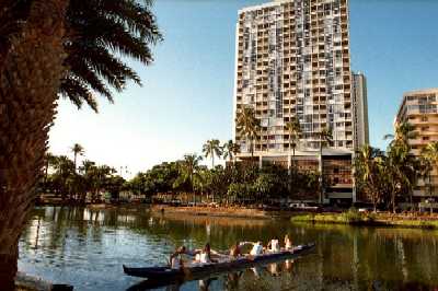 Canal House, Honolulu, Hawaii condominium sales